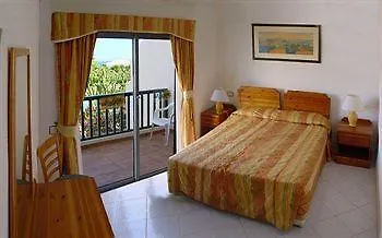 Ξενοδοχείο Adelfas 2